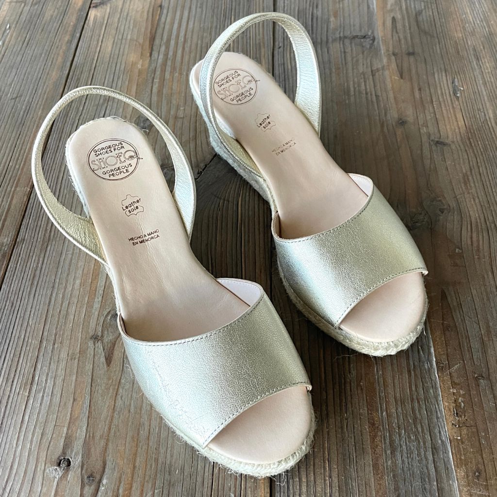 Classic Espadrille Wedge in Champagne Metallic - Outlet iIem - Size 40 - Shoeq