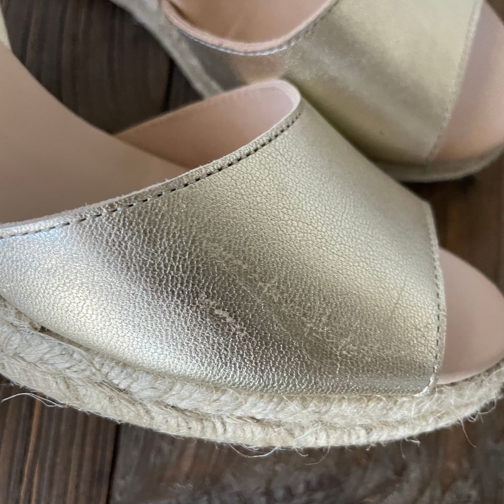 Classic Espadrille Wedge in Champagne Metallic - Outlet iIem - Size 40 - Shoeq