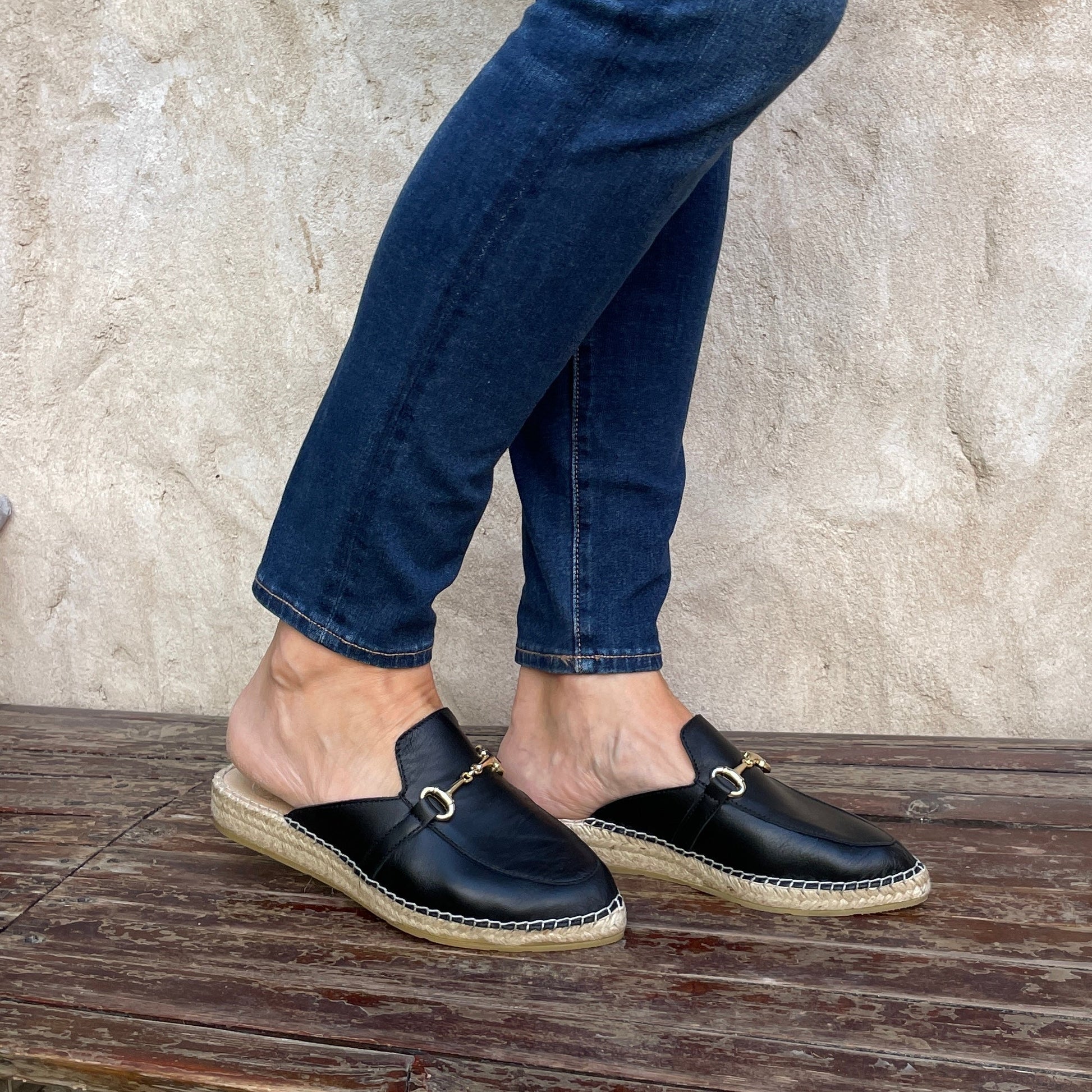 Espadrille Mule in Midnight - Shoeq