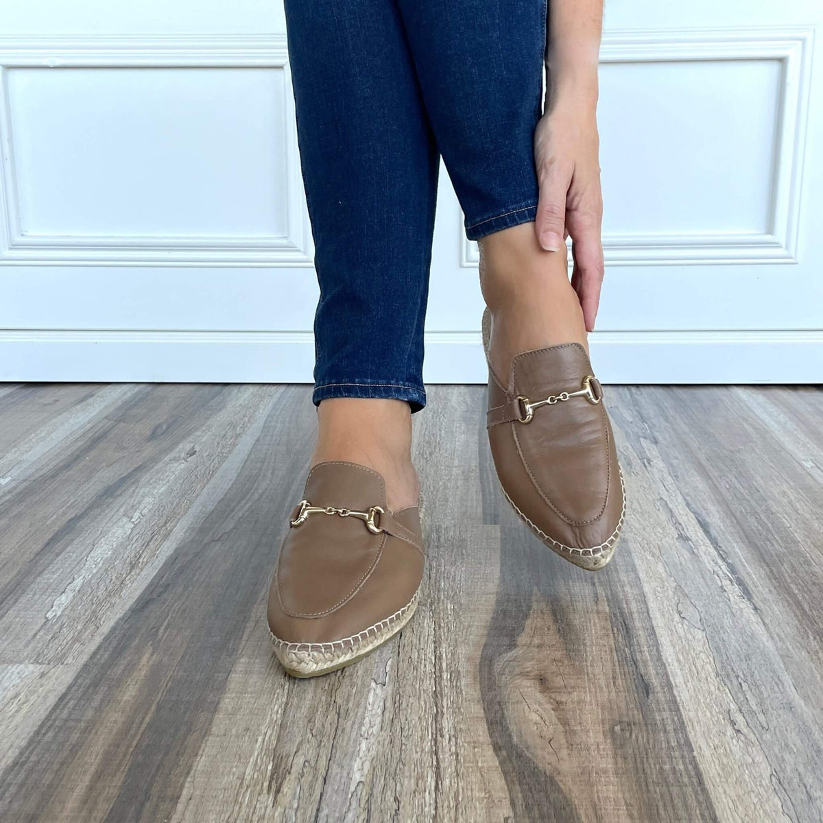 Espadrille Mule in Mocha - Shoeq