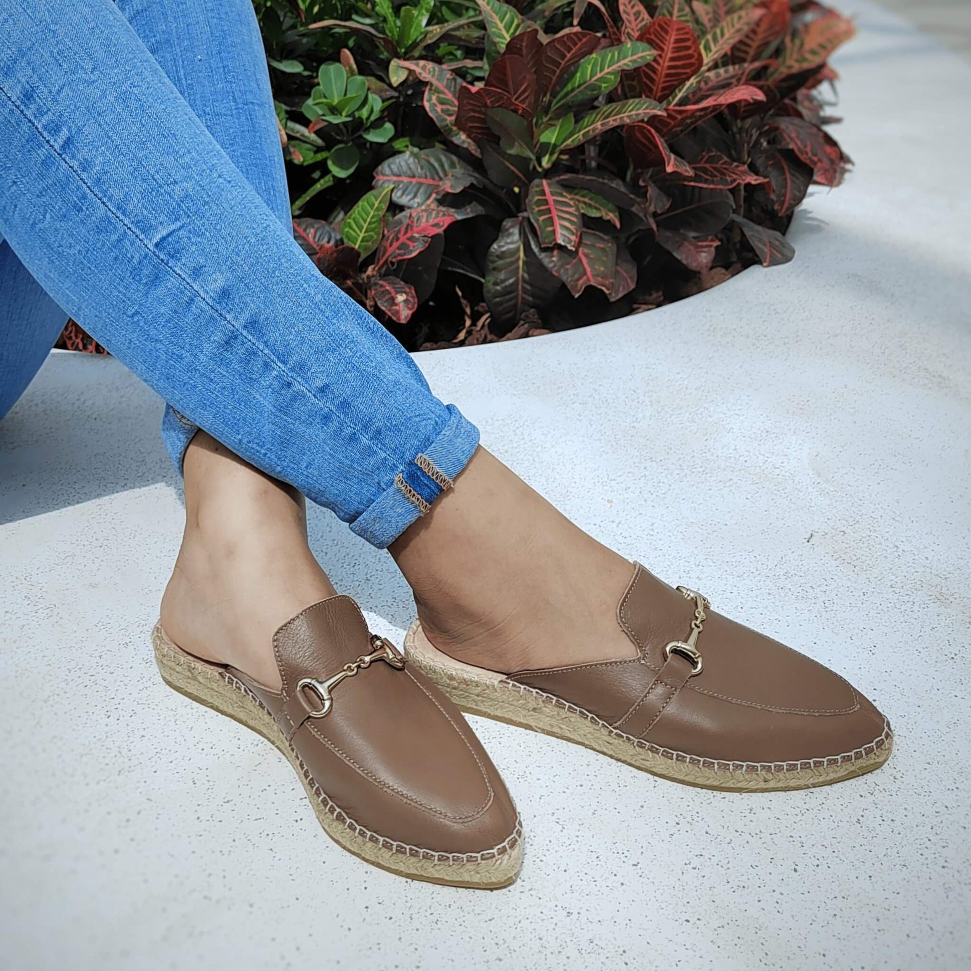 Espadrille Mule in Mocha - Shoeq