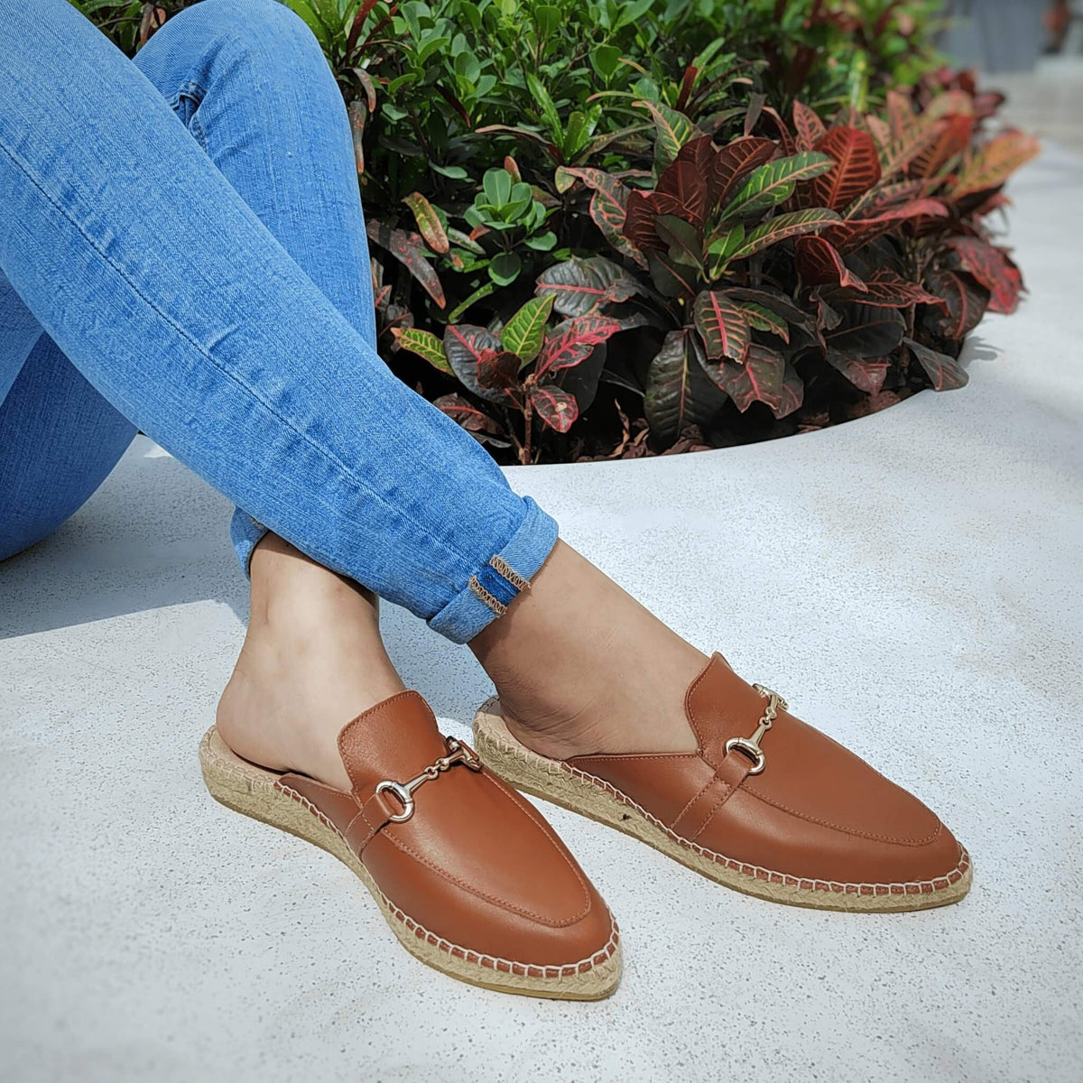 Espadrille Mule in Tan - Shoeq