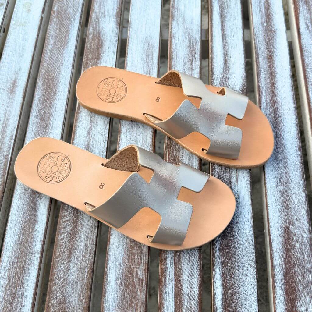 Hania Slide in Bronze - Shoeq