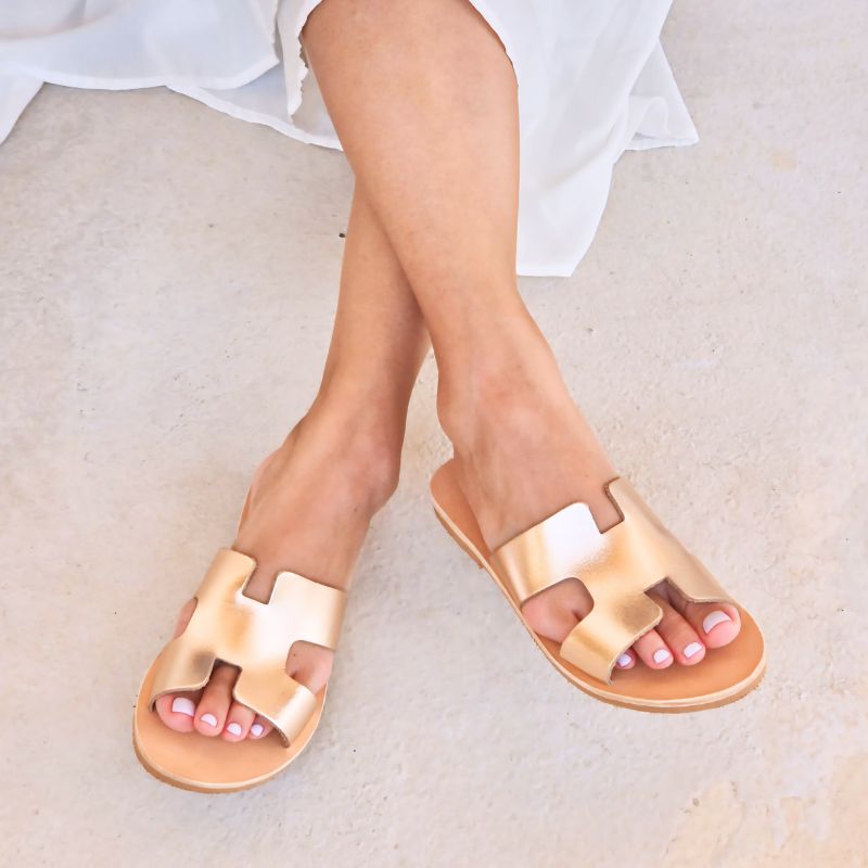 Hania Slide in Rose Gold - Shoeq