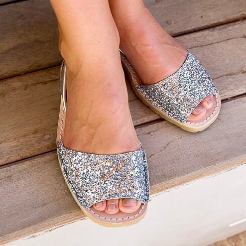 Peekaboo Avarca in Silver Glitter - Shoeq