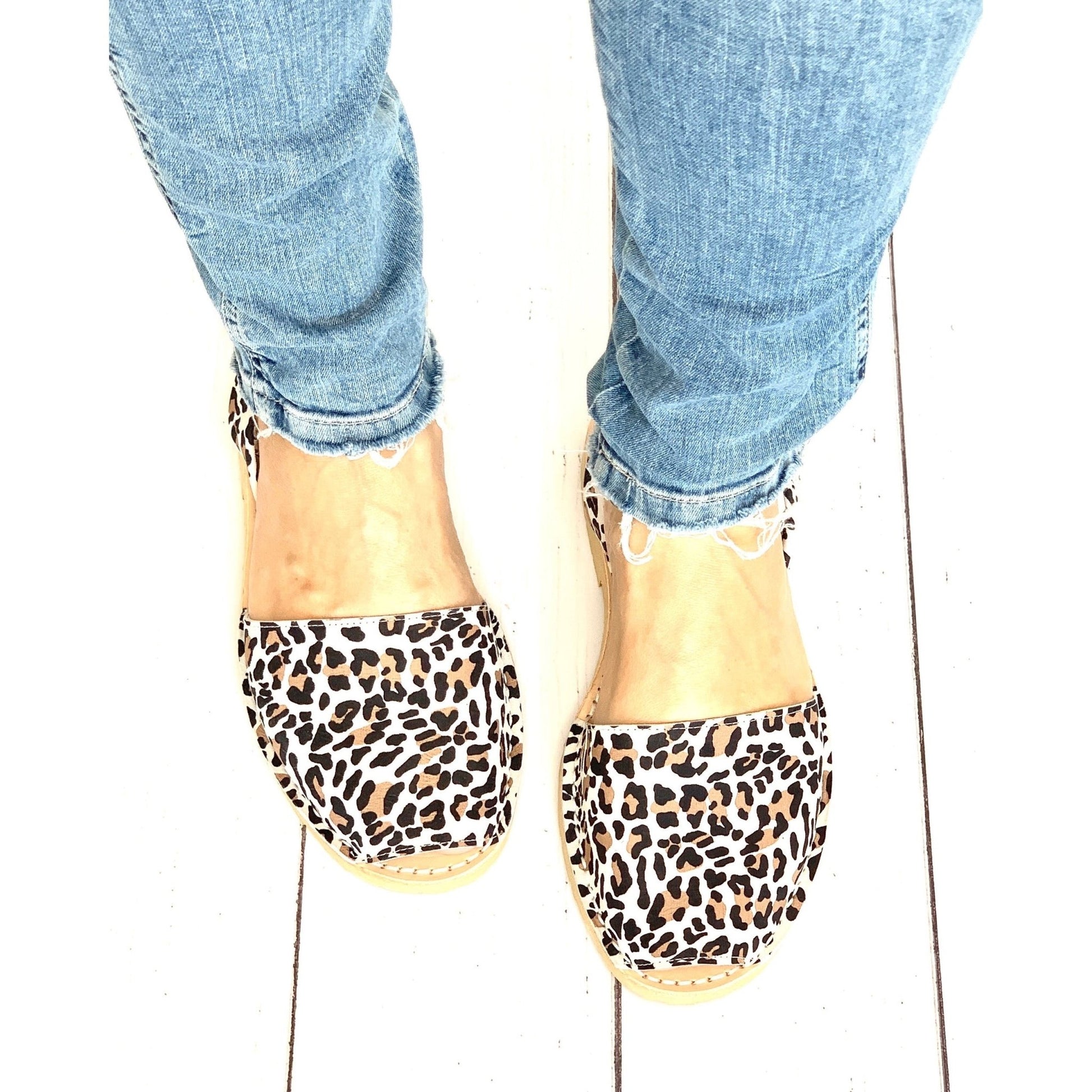 Classic Avarca in Classic Leopard - Shoeq