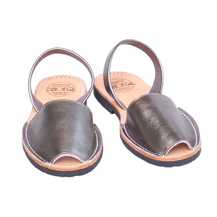 Classic Avarca in Metallic Pewter - Shoeq