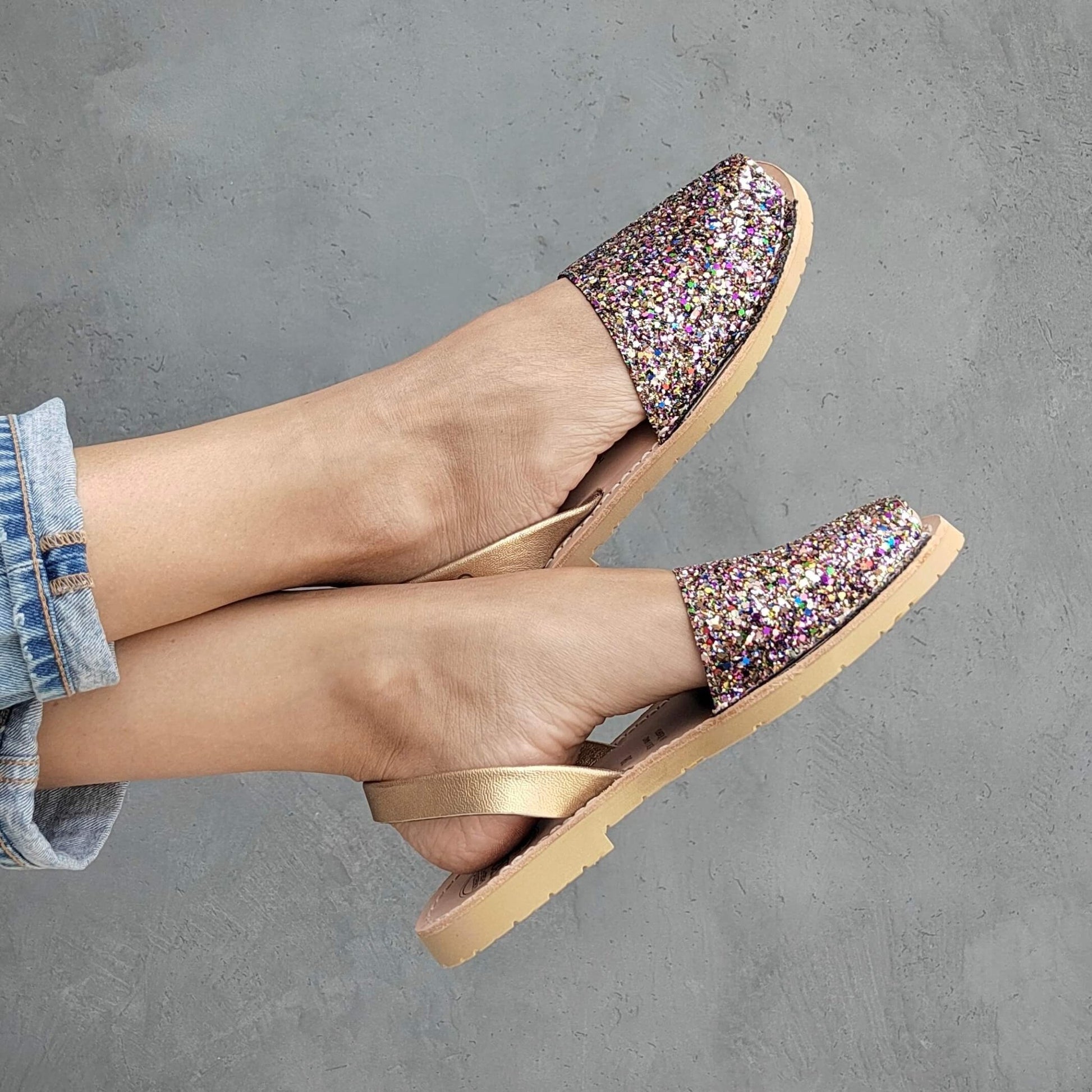 Classic Avarca in Rainbow Gold Glitter - Shoeq