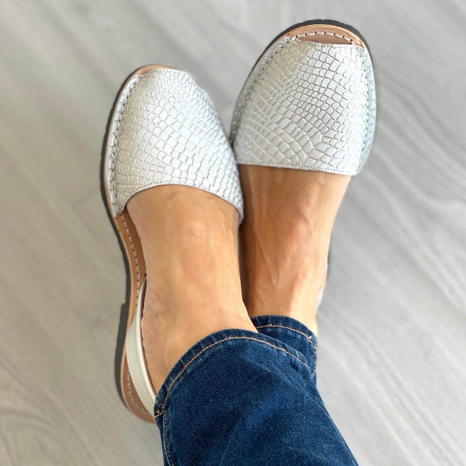 Classic Avarca in White Snakeskin Print - Shoeq