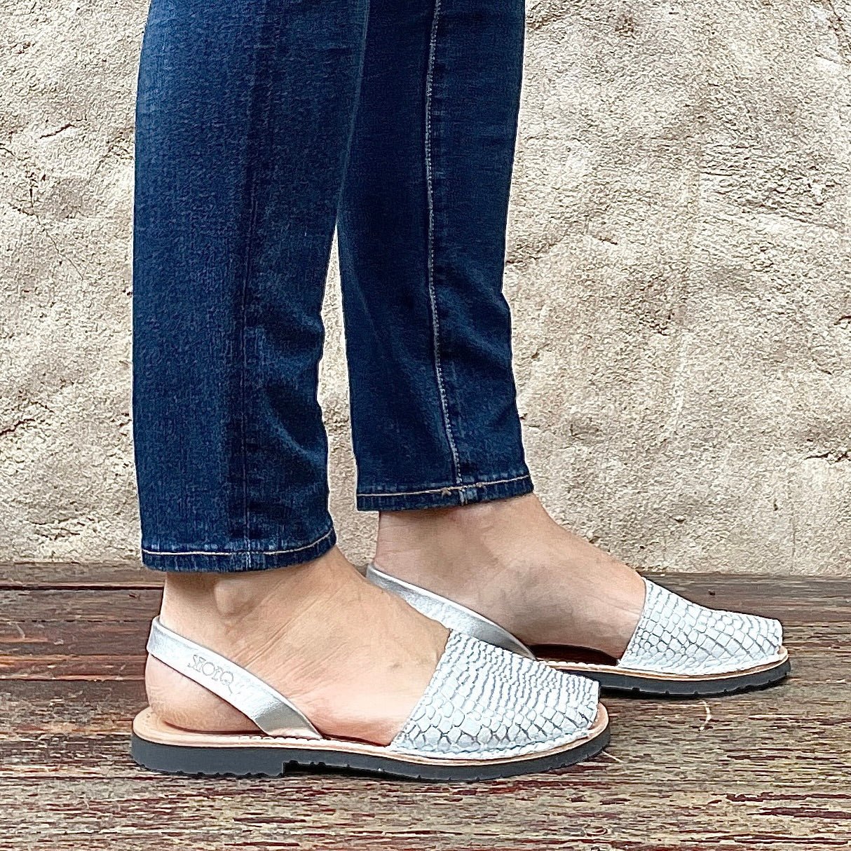 Classic Avarca in White Snakeskin Print - Shoeq