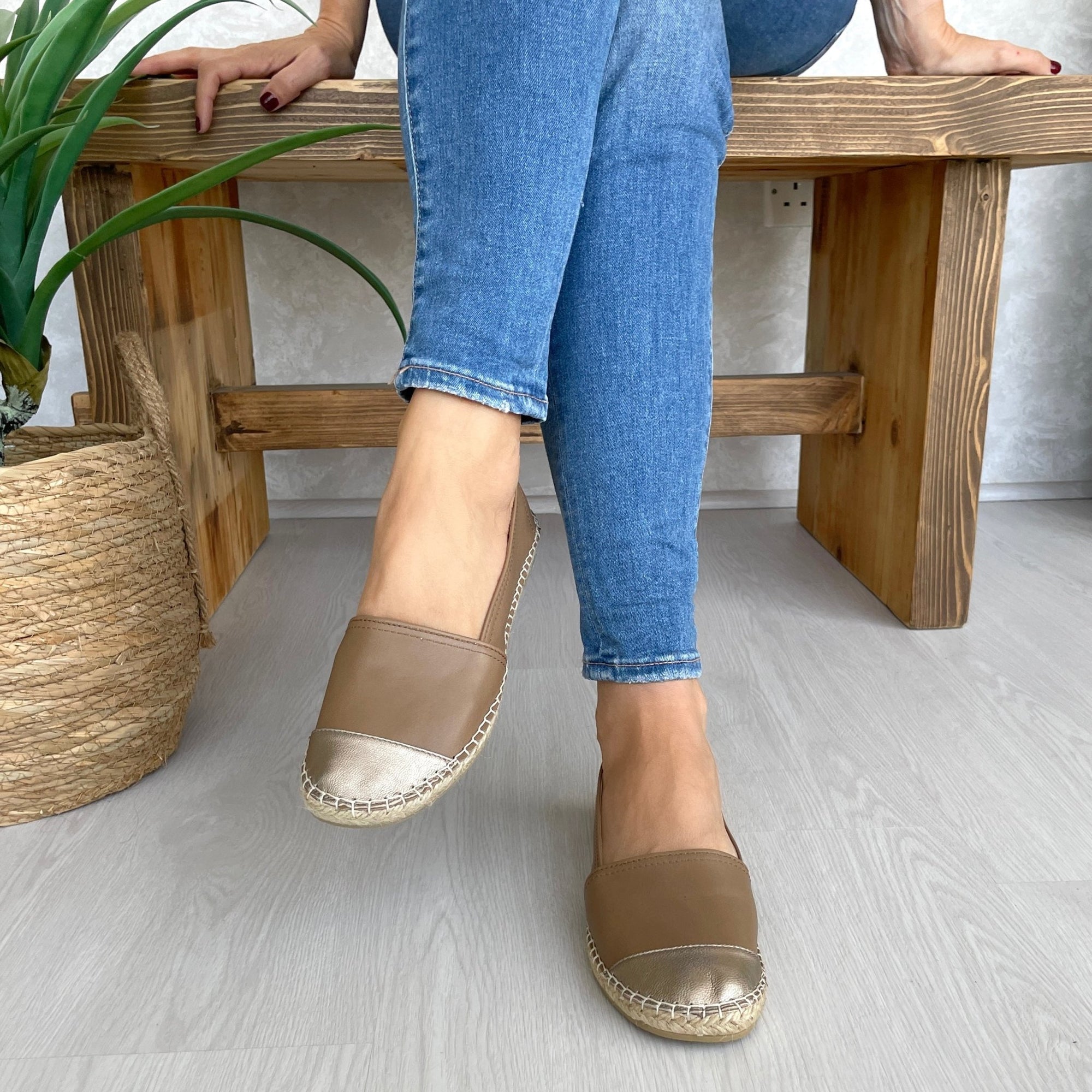 Classic Espadrille in Bronzed Mocha - Shoeq