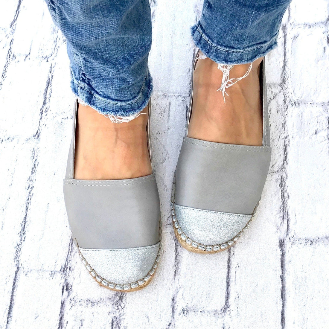 Classic Espadrille in Grey Glitter - Shoeq