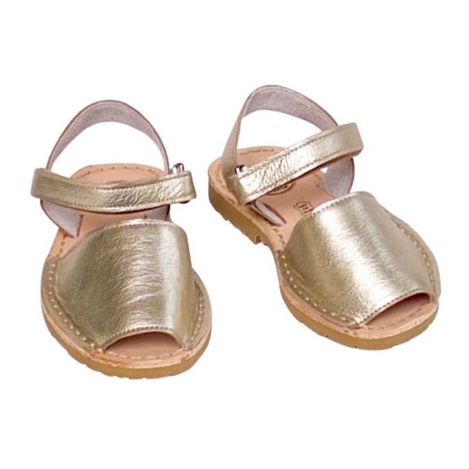 Girls Ankle Strap Avarca in Champagne Metallic - Shoeq