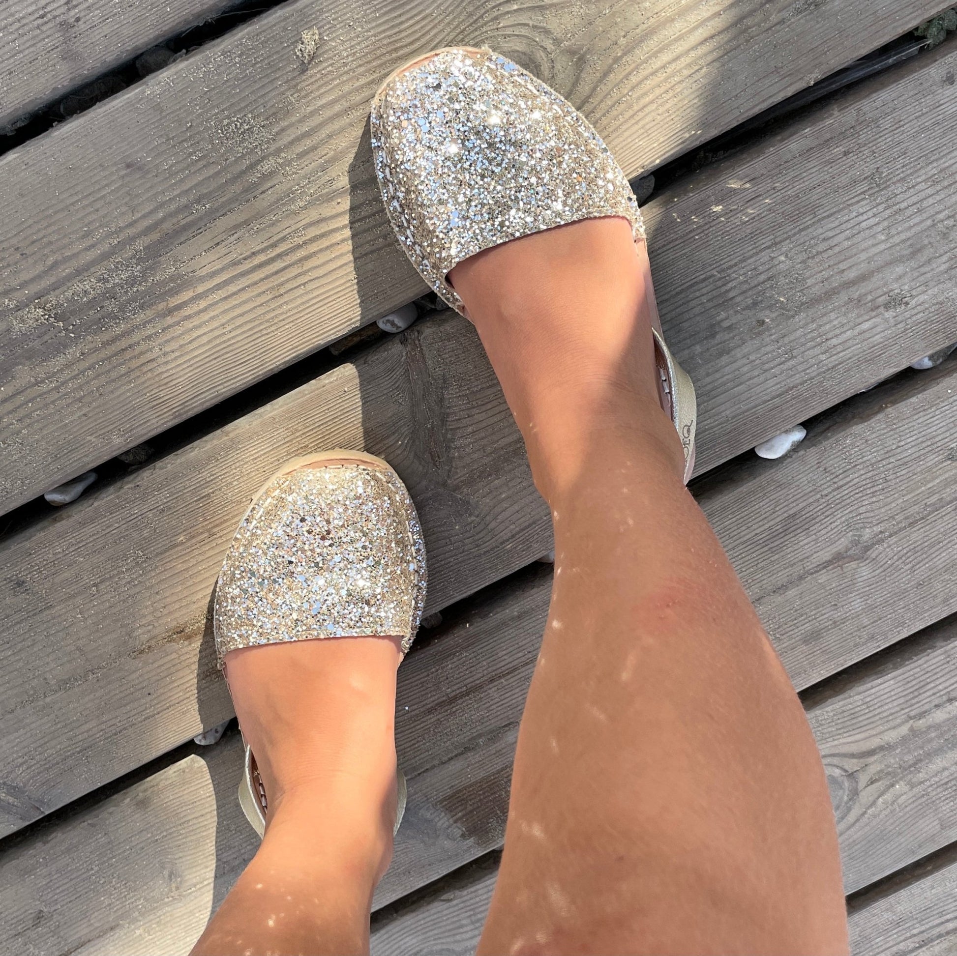 Girls Classic Avarca in Champagne Glitter - Shoeq