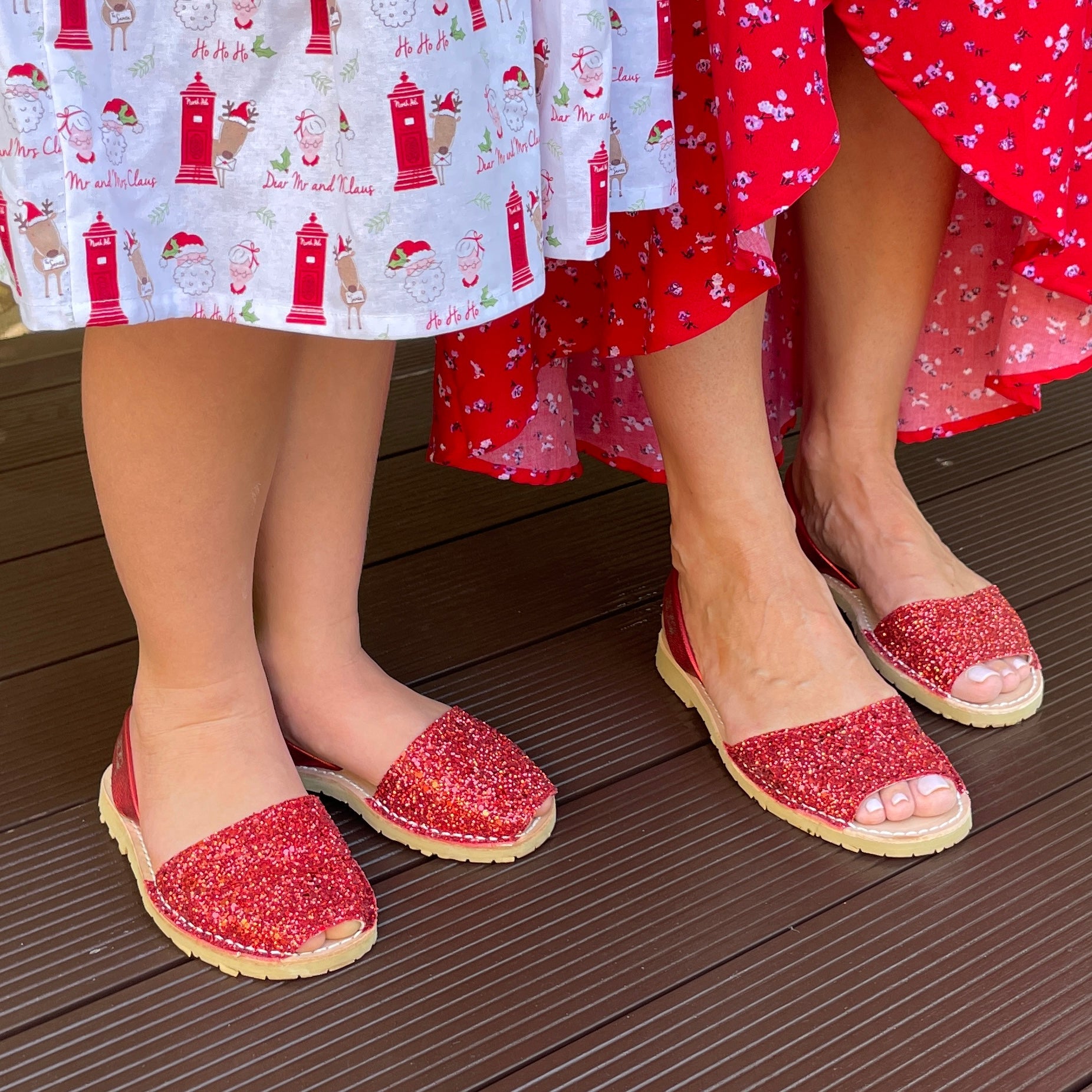 Girls Classic Avarca in Red Glitter - Shoeq