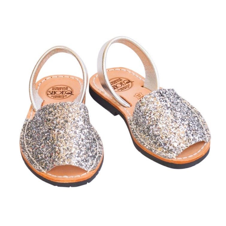 Girls Classic Avarca in Silver Glitter - Shoeq