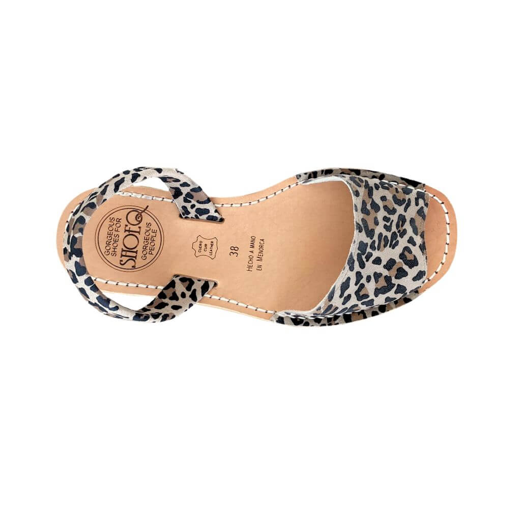 Peekaboo Avarca in Dark Leopard - Shoeq